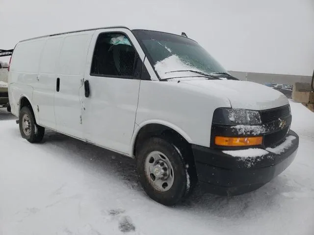 1GCWGAFP9M1245301 2021 2021 Chevrolet Express 4