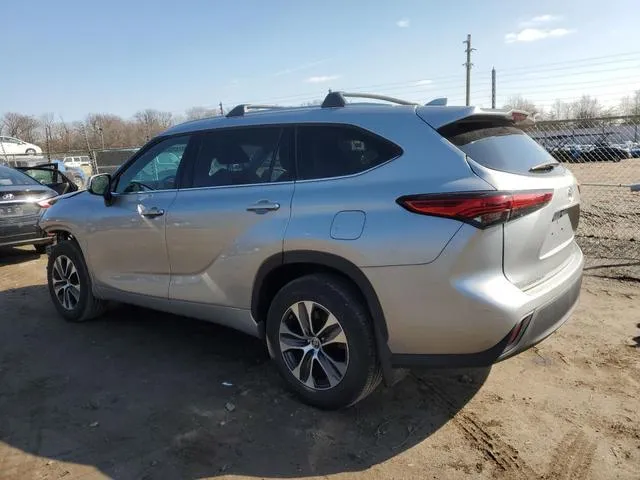 5TDHZRBH0MS142741 2021 2021 Toyota Highlander- Xle 2