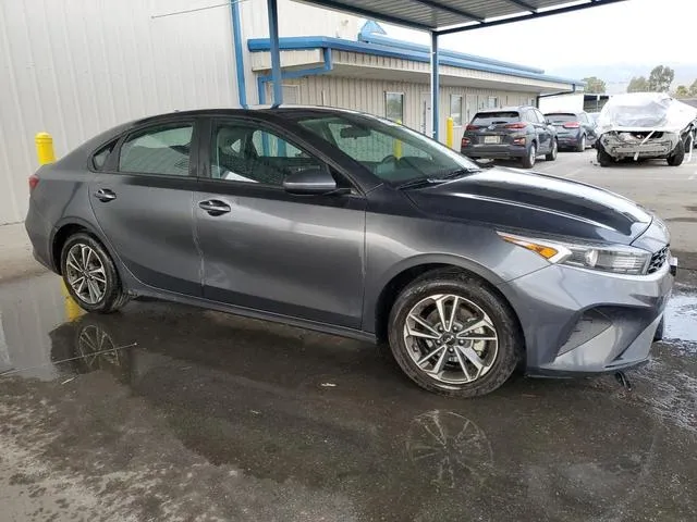 3KPF24AD9PE634924 2023 2023 KIA Forte- LX 4