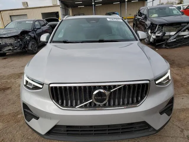 YV4L12UJ9S2476289 2025 2025 Volvo XC40- Core 5