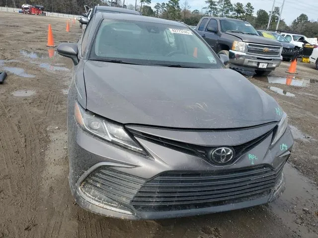 4T1C11AK1NU692300 2022 2022 Toyota Camry- LE 5