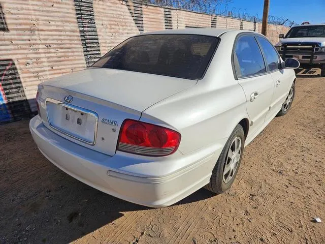 KMHWF25H54A044915 2004 2004 Hyundai Sonata- GL 4