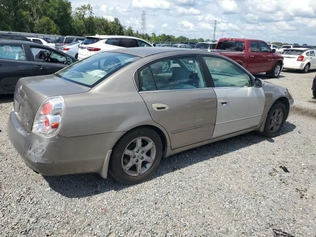 1N4AL11DX3C262801 2003 2003 Nissan Altima- Base 3