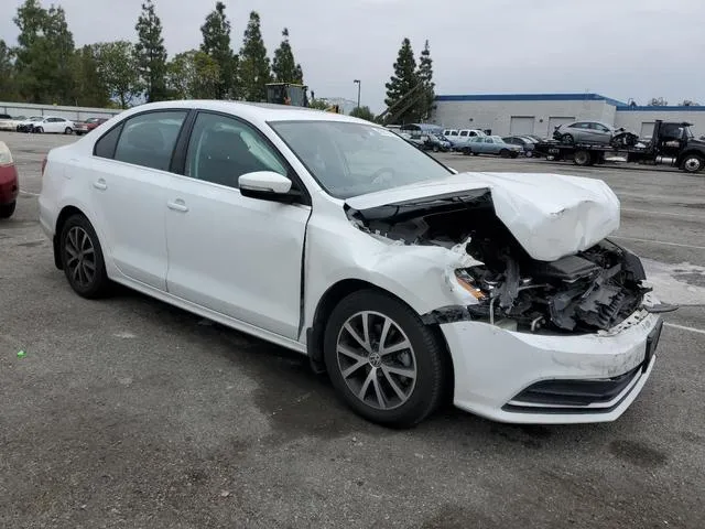 3VWDB7AJ8HM391917 2017 2017 Volkswagen Jetta- SE 4