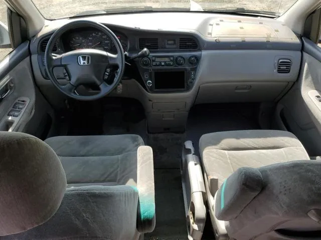 2HKRL18632H574367 2002 2002 Honda Odyssey- EX 8