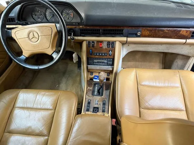 WDBCA43A6CB003319 1982 1982 Mercedes-Benz 380- Sec 9