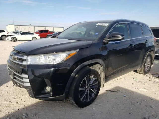 5TDKZRFH0KS335761 2019 2019 Toyota Highlander- SE 1