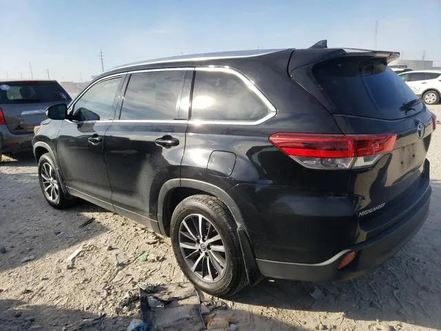 5TDKZRFH0KS335761 2019 2019 Toyota Highlander- SE 2