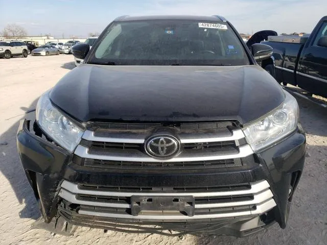 5TDKZRFH0KS335761 2019 2019 Toyota Highlander- SE 5