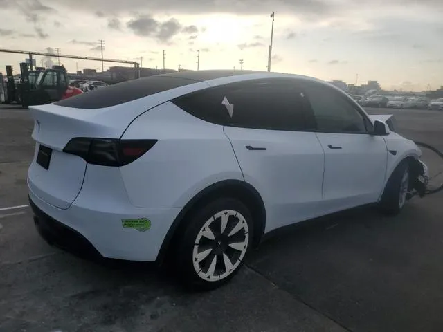 7SAYGAEE3PF810889 2023 2023 Tesla MODEL Y 3