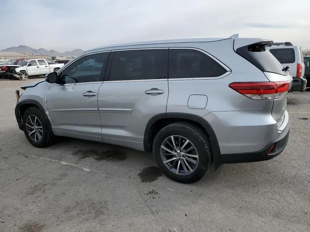 5TDJZRFHXJS529725 2018 2018 Toyota Highlander- SE 2