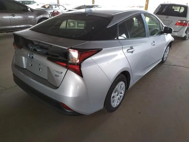 JTDKAMFU9N3161010 2022 2022 Toyota Prius- Night Shade 4