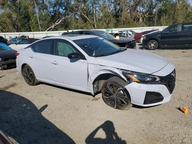 1N4BL4CV1RN425005 2024 2024 Nissan Altima- SR 4