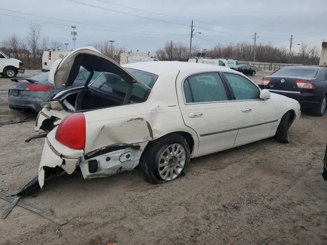 1LNHM81V17Y608942 2007 2007 Lincoln Town Car- Signature 3