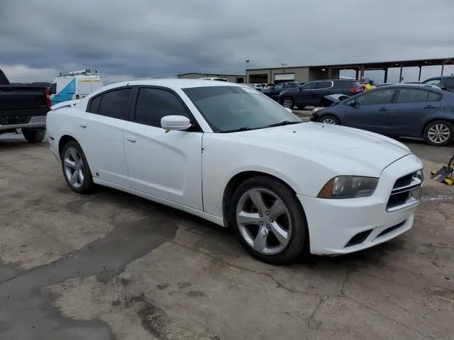 2C3CDXHG5EH282588 2014 2014 Dodge Charger- Sxt 4