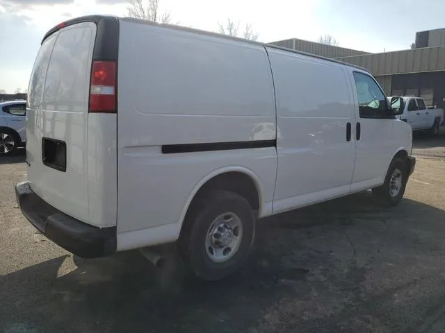 1GCWGAFF0H1179332 2017 2017 Chevrolet Express 3