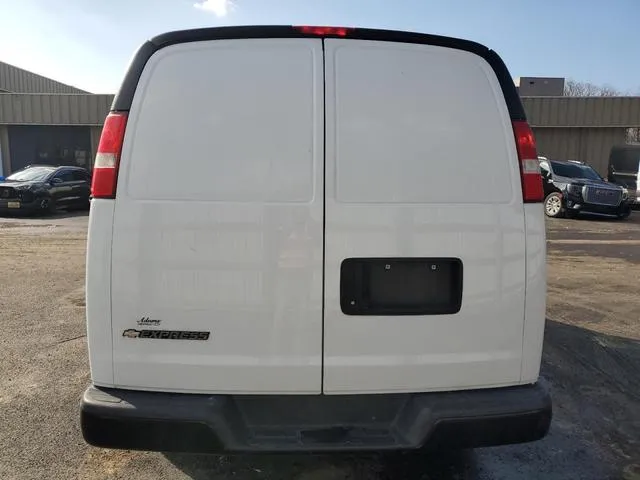 1GCWGAFF0H1179332 2017 2017 Chevrolet Express 6