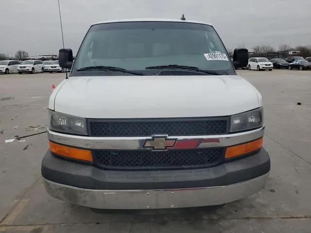 1GAWGFFG1G1282014 2016 2016 Chevrolet Express- LT 5