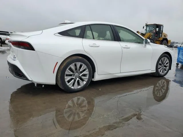 JTDAAAAA8NA007116 2022 2022 Toyota Mirai- LE 3