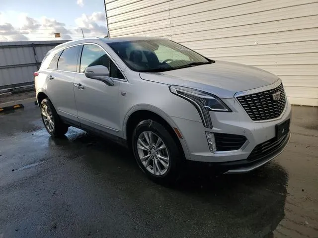 1GYKNCRS3LZ121986 2020 2020 Cadillac XT5- Premium Luxury 4