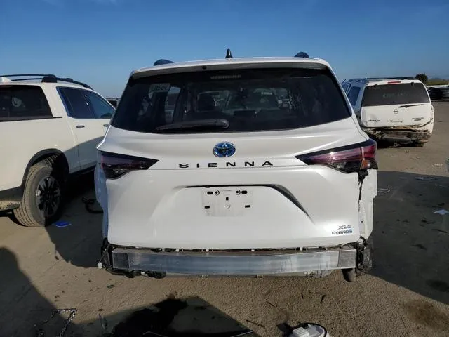 5TDYRKEC8RS189658 2024 2024 Toyota Sienna- Xle 6