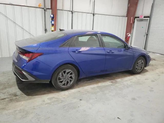 KMHLM4DG7RU704715 2024 2024 Hyundai Elantra- Sel 3