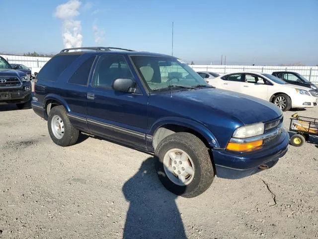 1GNCT18W8YK234090 2000 2000 Chevrolet Blazer 4