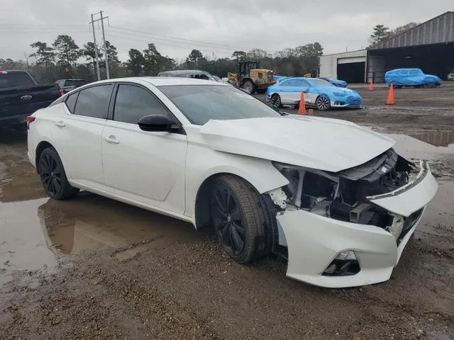 1N4BL4CV2NN372910 2022 2022 Nissan Altima- SR 4