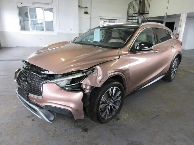 SJKCH5CR6HA023217 2017 2017 Infiniti QX30- Base 2