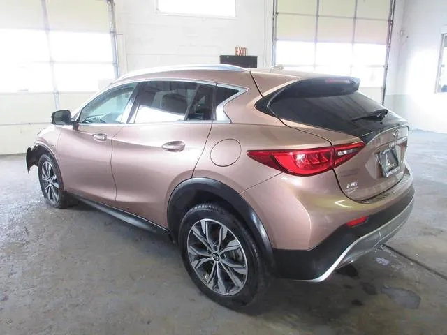 SJKCH5CR6HA023217 2017 2017 Infiniti QX30- Base 4