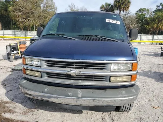 1GAHG39R511239436 2001 2001 Chevrolet Express 5