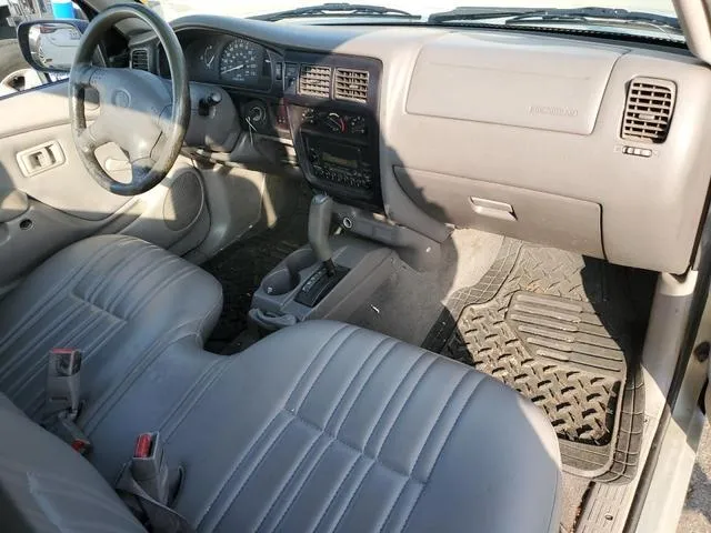 5TENL42N01Z723717 2001 2001 Toyota Tacoma 8