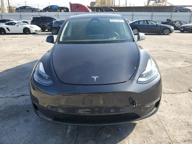 7SAYGDEE5RF005285 2024 2024 Tesla MODEL Y 5