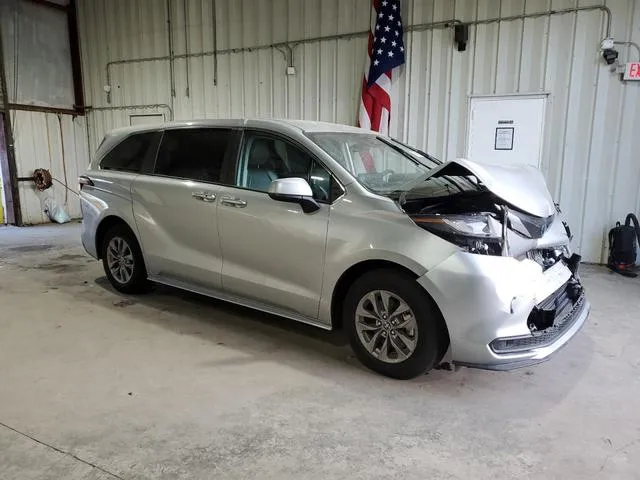 5TDKRKEC8NS123112 2022 2022 Toyota Sienna- LE 4