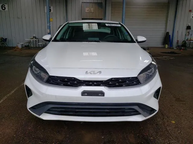 3KPF24AD4RE765777 2024 2024 KIA Forte- LX 5