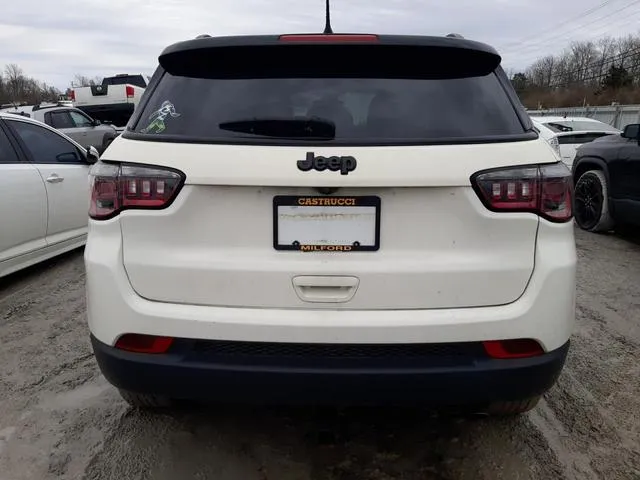 3C4NJDBB7JT452945 2018 2018 Jeep Compass- Latitude 6