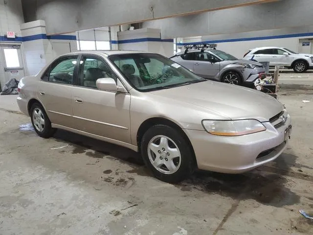 1HGCG1659YA071089 2000 2000 Honda Accord- EX 4