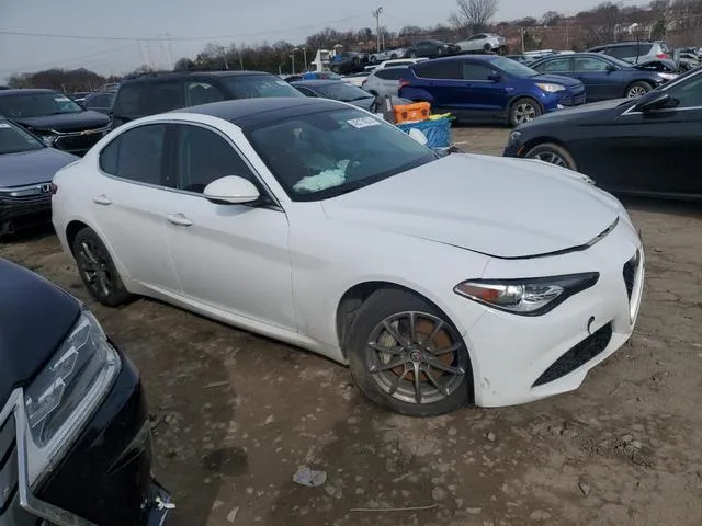 ZARFAEDN2J7576679 2018 2018 Alfa Romeo Giulia- Q4 4