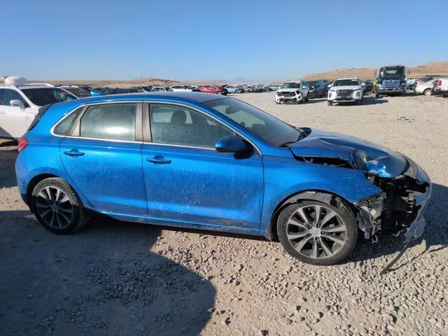 KMHH35LE4JU009594 2018 2018 Hyundai Elantra 4