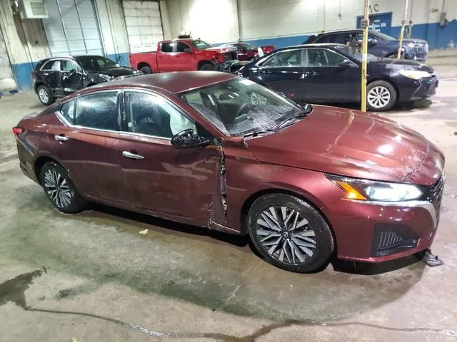 1N4BL4DV7RN309175 2024 2024 Nissan Altima- SV 4