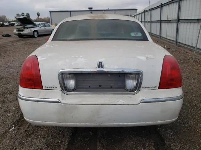 1LNHM81W46Y600843 2006 2006 Lincoln Town Car- Signature 6