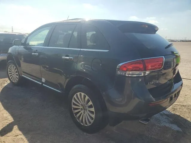 2LMDJ6JK7EBL14025 2014 2014 Lincoln MKX 2