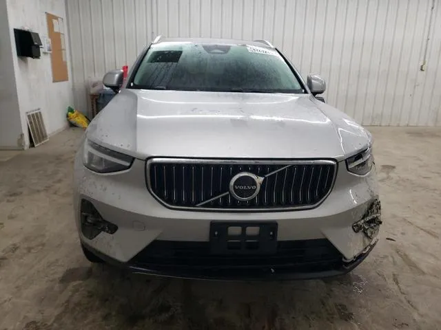 YV4L12UE5S2509226 2025 2025 Volvo XC40- Plus 5