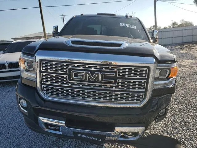 1GT12UEY5JF147563 2018 2018 GMC Sierra- K2500 Denali 5