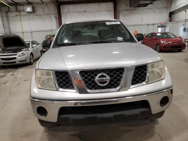 1N6AD09U17C417082 2007 2007 Nissan Frontier- Crew Cab Le 5