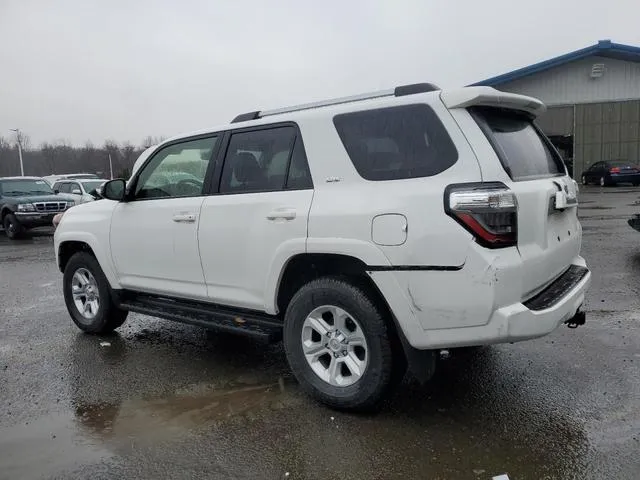 JTEMU5JR4N6063067 2022 2022 Toyota 4runner- Sr5/Sr5 Premium 2