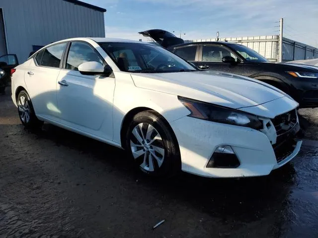 1N4BL4BV4NN315738 2022 2022 Nissan Altima- S 4