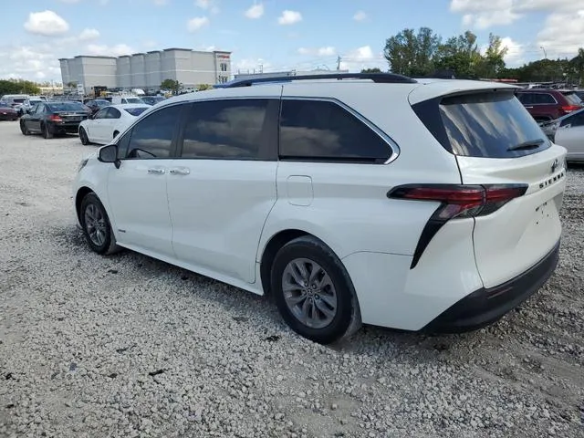 5TDYRKEC5MS062584 2021 2021 Toyota Sienna- Xle 2