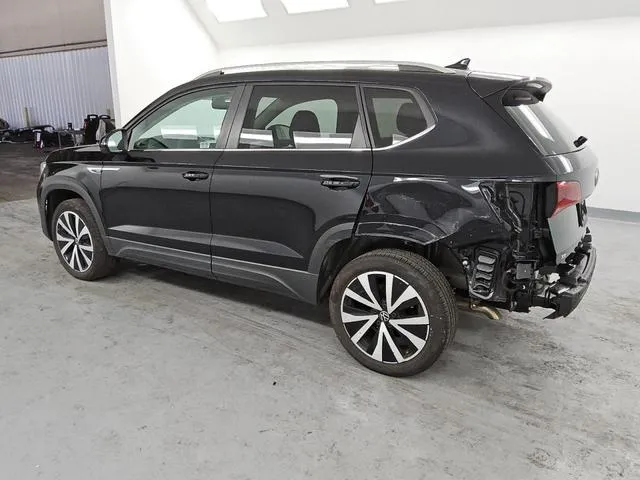 3VVSX7B29RM068577 2024 2024 Volkswagen Taos- SE 2