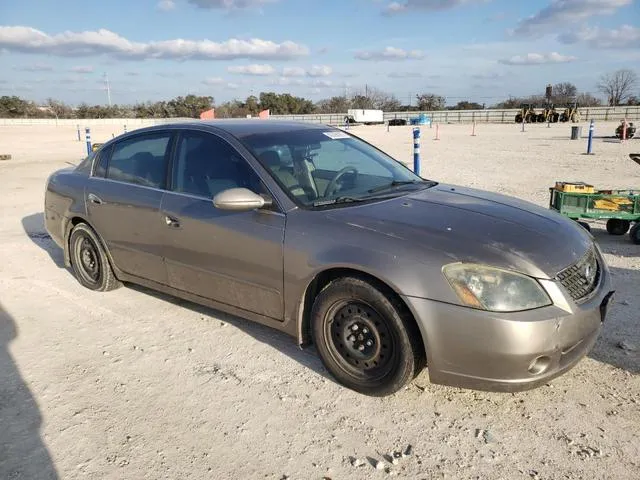 1N4AL11D75C136172 2005 2005 Nissan Altima- S 4